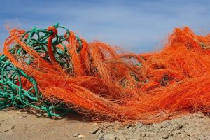 NIEUWPOORT TRASH BINGO EN EXPO NOORDZEE TRASH ART