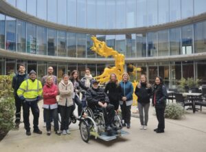 Diksmuidse rolstoelgebruikers genieten voortaan van een heerlijke fietstocht