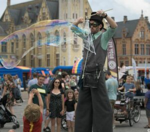 Fruit en bubbels op de Keikopbraderie