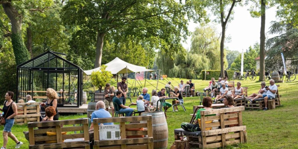 Zomerterras in de Lovie