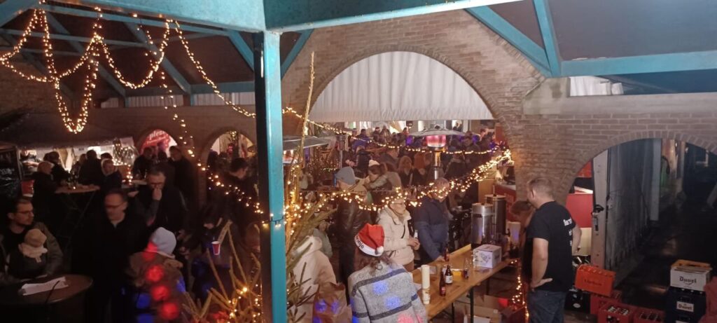 Kerstmarkt Beerst in Wit